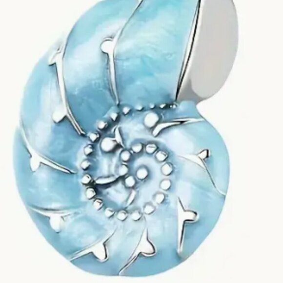 Sparkly Blue Rhinestone Conch Ocean Shell Fashion Bracelet Charm Pendant - Picture 1 of 3